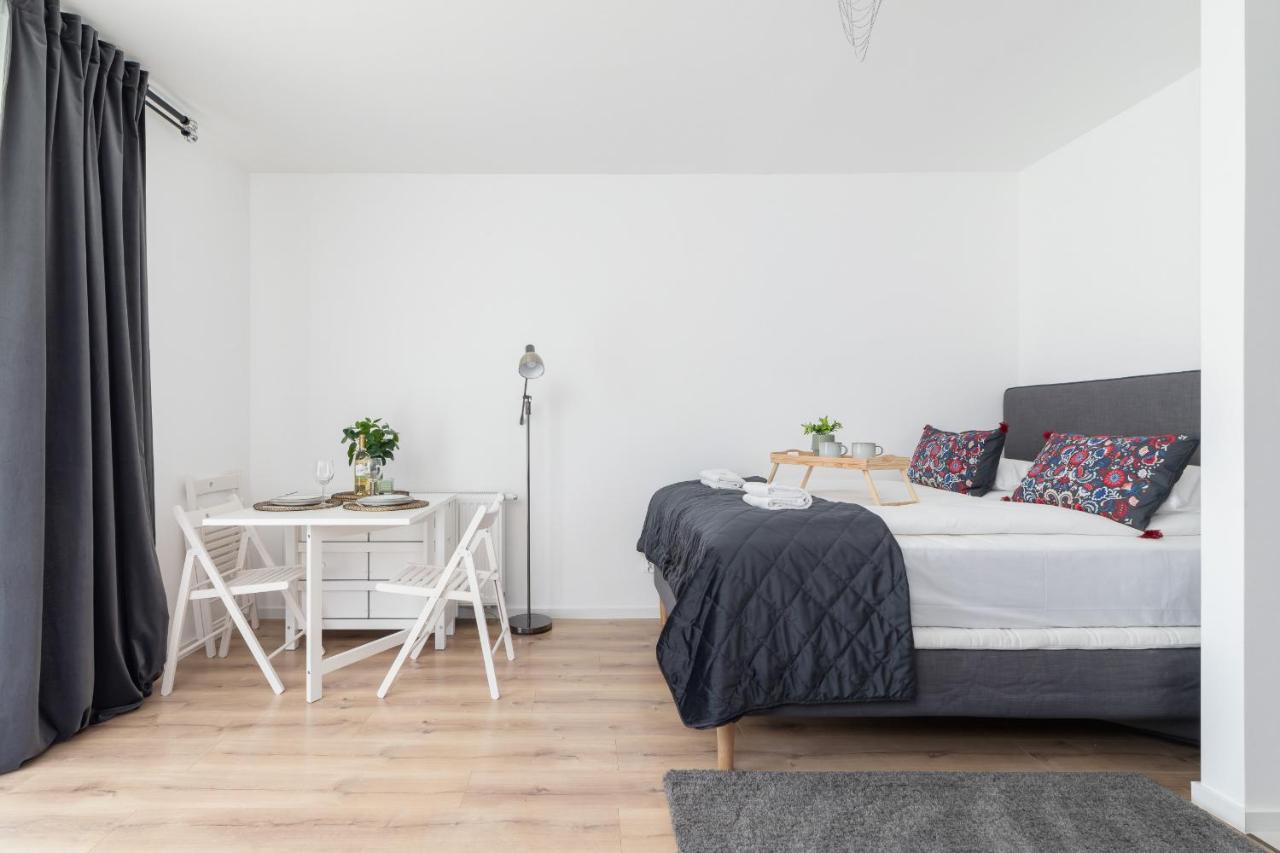 Elegant Pet-Friendly Studio In Krakow By Noclegi Renters Esterno foto