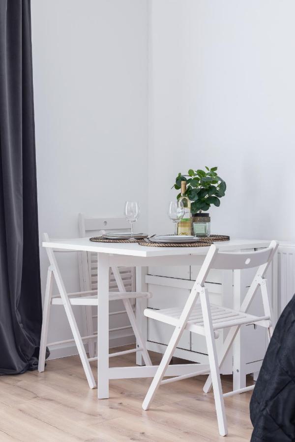 Elegant Pet-Friendly Studio In Krakow By Noclegi Renters Esterno foto