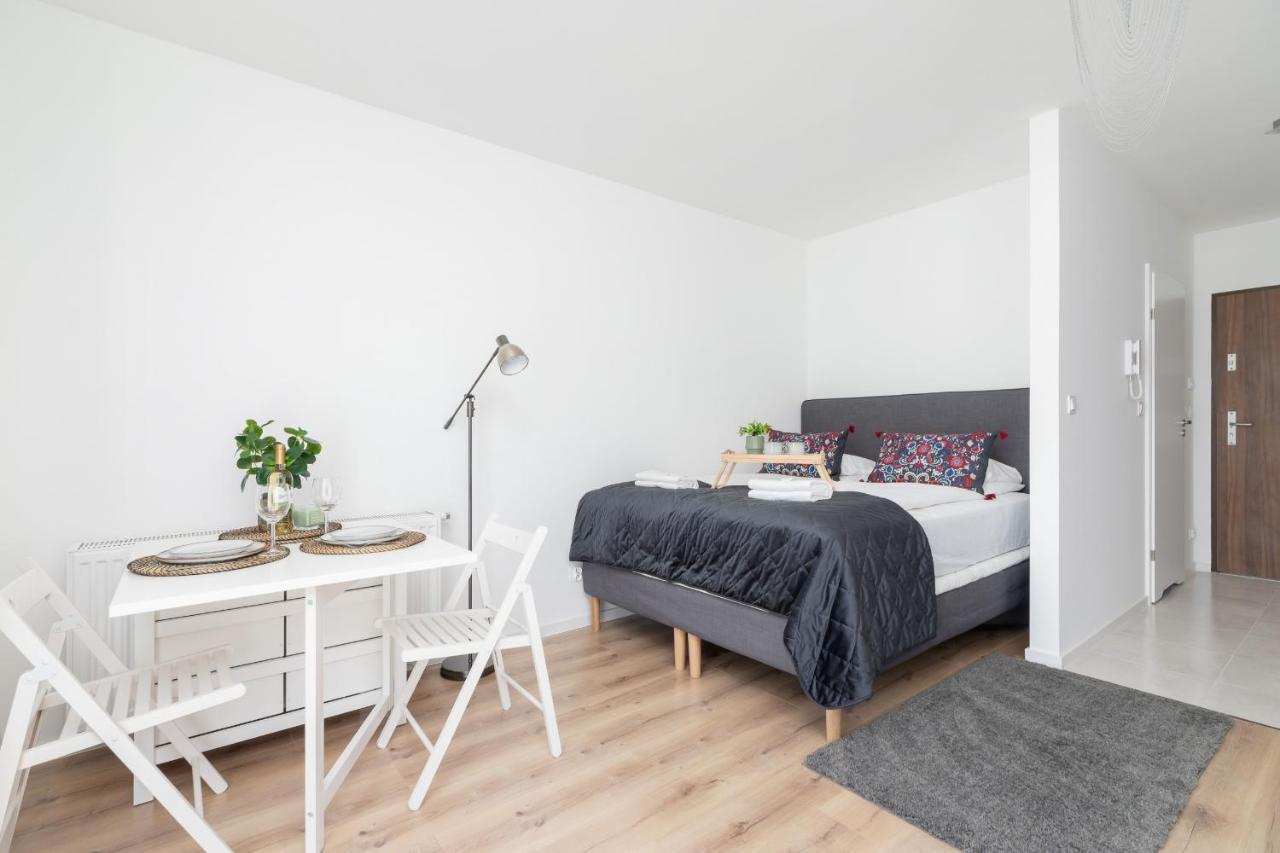 Elegant Pet-Friendly Studio In Krakow By Noclegi Renters Esterno foto