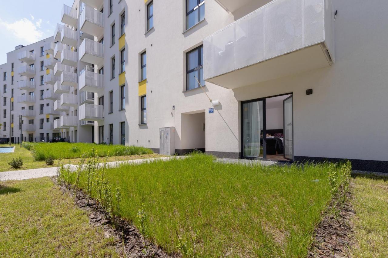 Elegant Pet-Friendly Studio In Krakow By Noclegi Renters Esterno foto